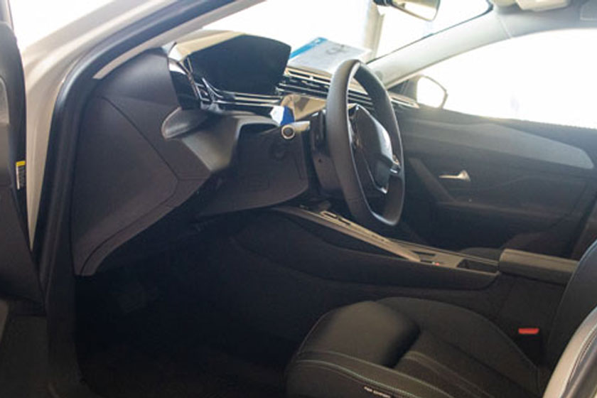 Peugeot 308 Allure BleuHDi 130 EAT8
